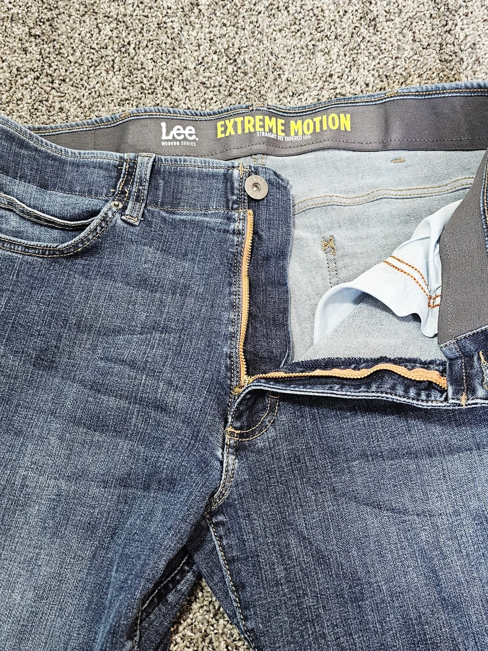 Lee Extreme Motion Jeans 36x34 Medium Wash Blue Stretch Denim
